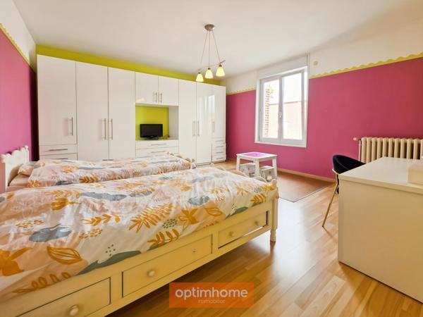 PROPRIÉTÉ DE CARACTÈRE – 213 M² – 6 CHAMBRES – GRANGE – DÉPENDANCES – TERRAIN 1 570 M²