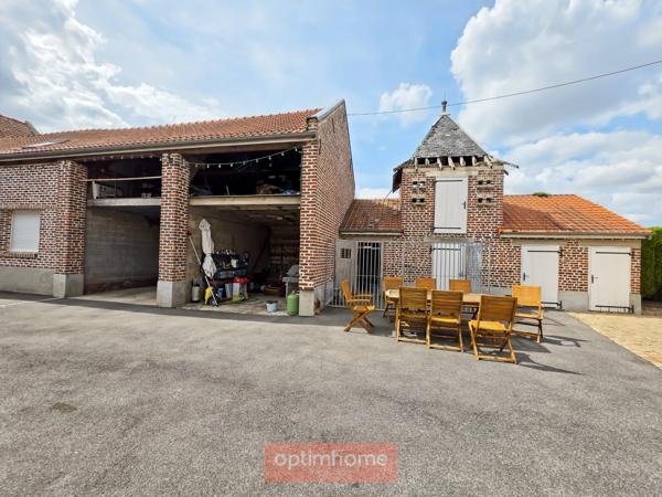 PROPRIÉTÉ DE CARACTÈRE – 213 M² – 6 CHAMBRES – GRANGE – DÉPENDANCES – TERRAIN 1 570 M²