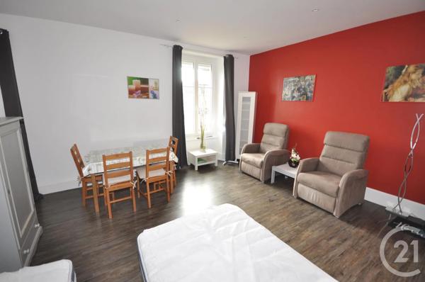 Appartement T1 à vendre  1 pièce - 32 m 2   VITTEL  - 88