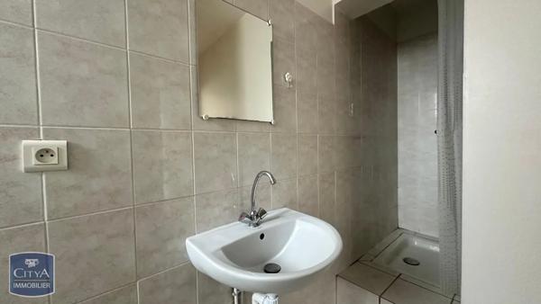Appartement à louer 2 pièces 33.26m² Reims (51100)