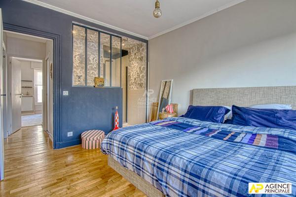 Versailles Notre-Dame Boulevard de la Reine - Appartement 6 pièces 151 m² carrez situé au 3ème étage avec ascenseur, cave et parking en sous-sol €1 145 000 ** - Référence 27221