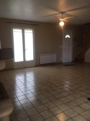 Montigny (18250) Maison 5 pièces de 94m2 sur Sous-Sol Avec Dépendances sur Parcelle de 2240m2 à 10 min des Aix