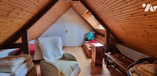 LA GUERCHE DE BGNE - Centre - Maison avec garage et jardin