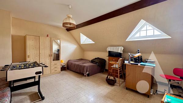 Maison 8 pièces 174 m2