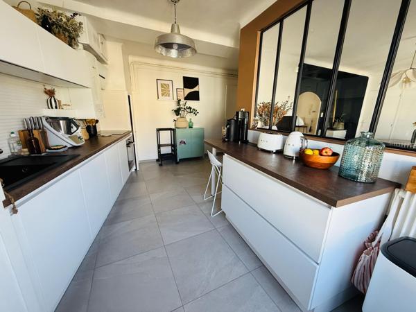 APPARTEMENT T4 + EXTERIEUR SECTEUR LA LUNETTE