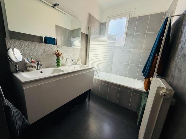 APPARTEMENT T4 + EXTERIEUR SECTEUR LA LUNETTE