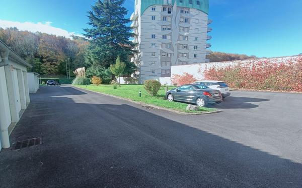 Appartement à vendre    2 pièces •  Pau