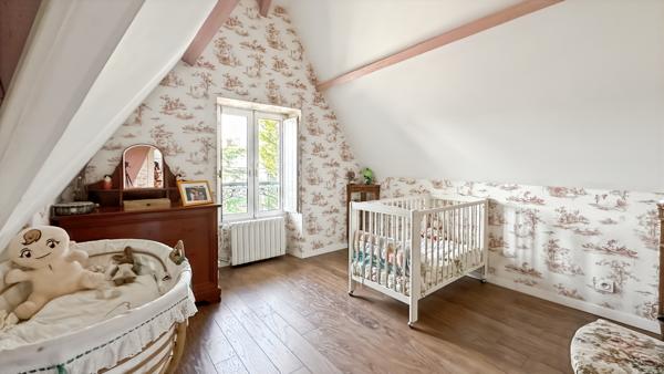 Corbeil-Essonnes (91100) Belle maison meulière 10 pièces de 212 m² – Corbeil-Essonnes Centre-ville