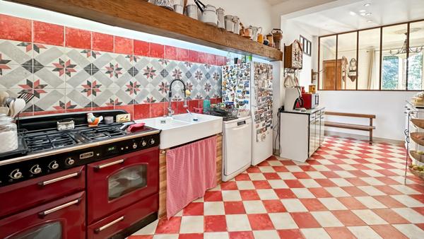 Corbeil-Essonnes (91100) Belle maison meulière 10 pièces de 212 m² – Corbeil-Essonnes Centre-ville