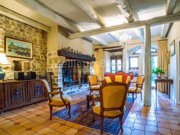 Vente à terme libre Maison d'hotes en pierre / Wonderful holiday stone home