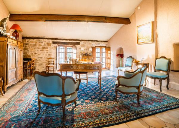 Vente à terme libre Maison d'hotes en pierre / Wonderful holiday stone home