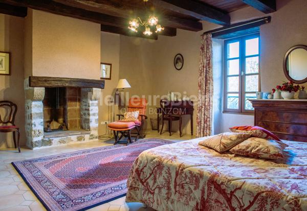 Vente à terme libre Maison d'hotes en pierre / Wonderful holiday stone home