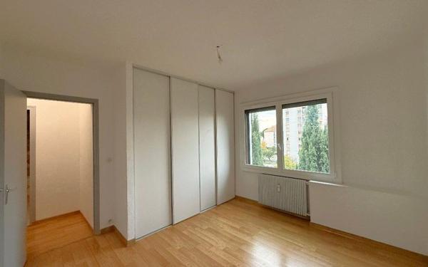 Appartement à louer    4 pièces •  Manosque