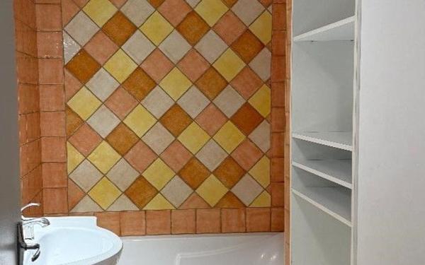 Appartement à louer    4 pièces •  Manosque