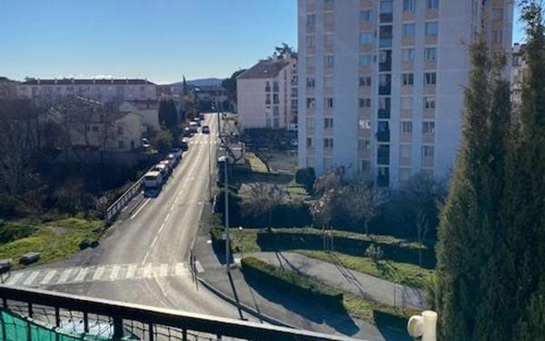 Appartement à louer    4 pièces •  Manosque