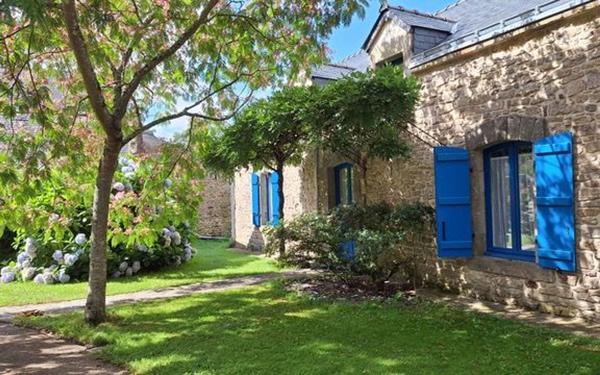 Maison à vendre    9 pièces • 310 m2 Auray