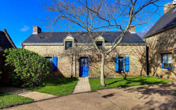 Maison à vendre    9 pièces • 310 m2 Auray