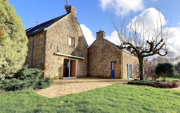 Maison à vendre    9 pièces • 310 m2 Auray