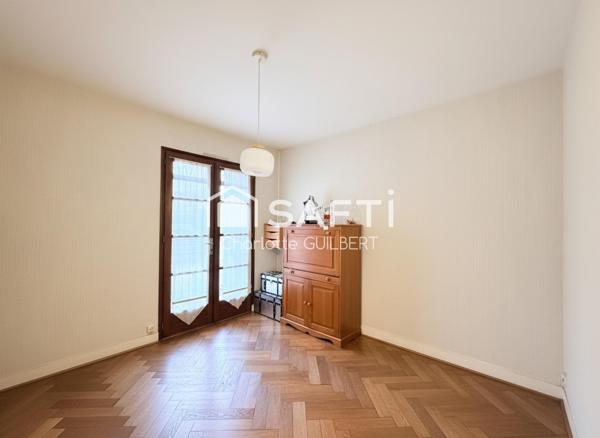 Maison, plain-pied, Quatre chambres, un bureau