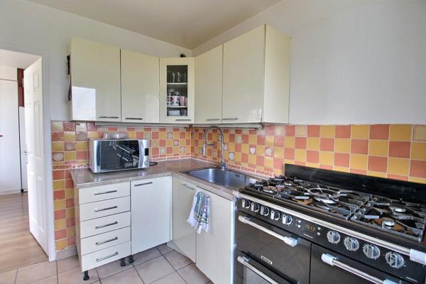 Appartement Duplex à Elancourt 5 pièces 100 m2 avec parking sous-sol