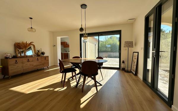 Maison à vendre    5 pièces •  Aubais