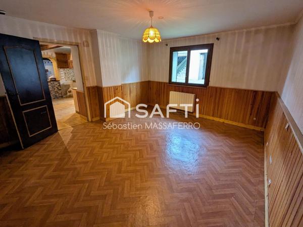 Maison de plain-pied avec jardin et véranda