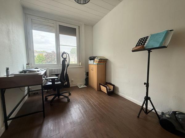 Maison 103.m² 3 chambres et jardin. A proxmité du métro Mons Sarts