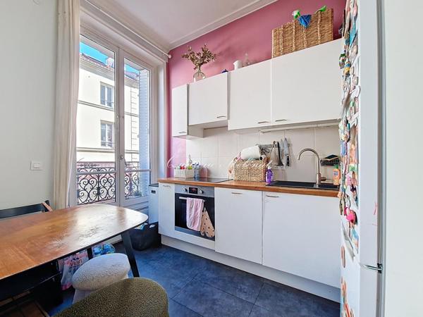 Appartement bourgeois à 2 min du RER
