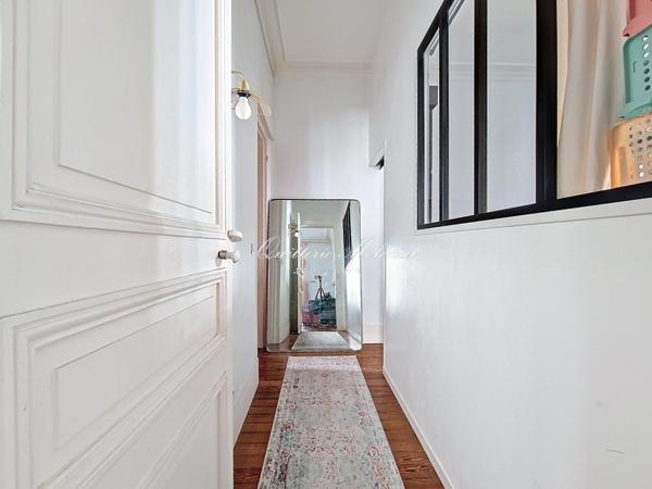 Appartement bourgeois à 2 min du RER