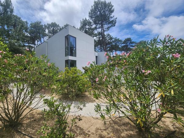 Maison à Lège-Cap-Ferret, 33950 - 8 pièces 205m²