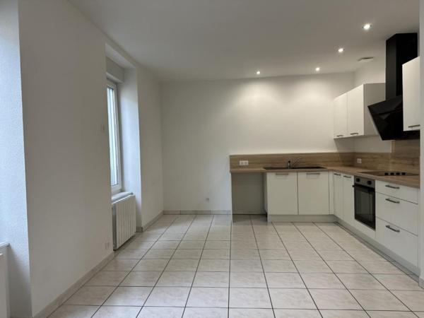 APPARTEMENT T3 A LOUER A ROANNE - CENTRE VILLE