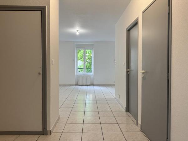 APPARTEMENT T3 A LOUER A ROANNE - CENTRE VILLE