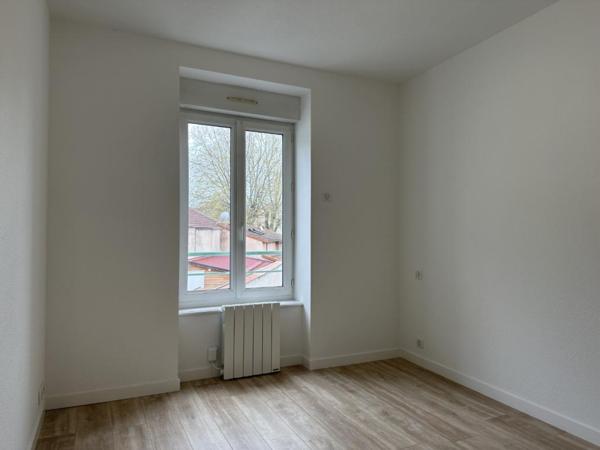 APPARTEMENT T3 A LOUER A ROANNE - CENTRE VILLE