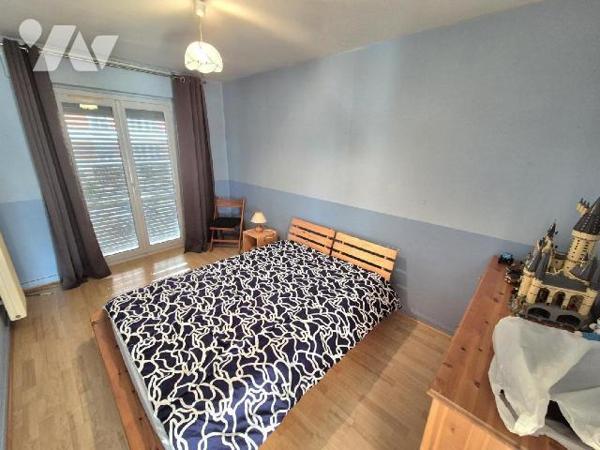 A 300 mètres de l'hôpital Simone Veil de Troyes, venez poser vos valises dans ce bel appartemen...