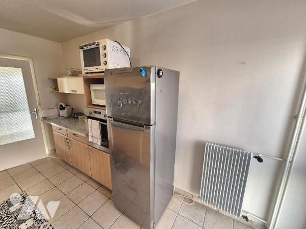 A 300 mètres de l'hôpital Simone Veil de Troyes, venez poser vos valises dans ce bel appartemen...