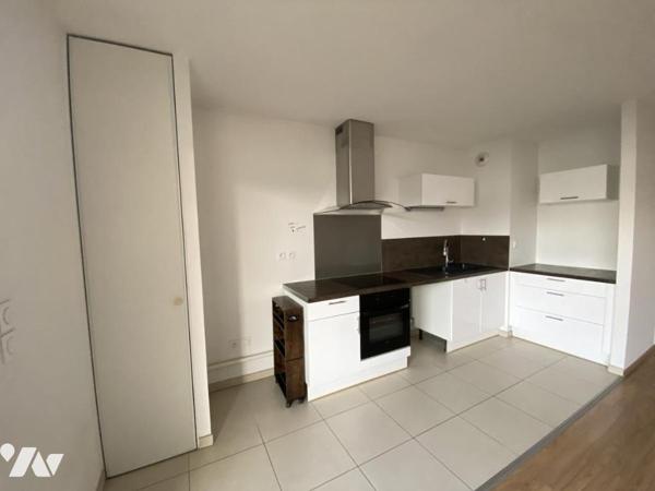 RESIDENCE DE STANDING / TERRASE ET GARAGE