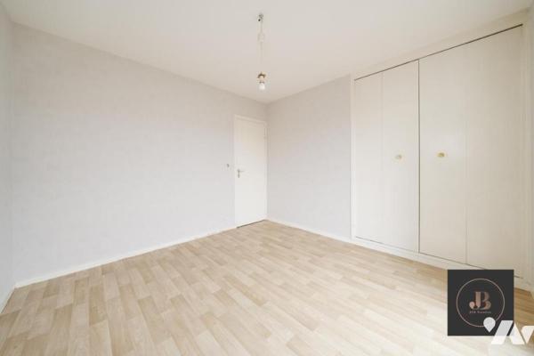 Appartement "penthouse" T6 avec terrasse panoramique et double parking 