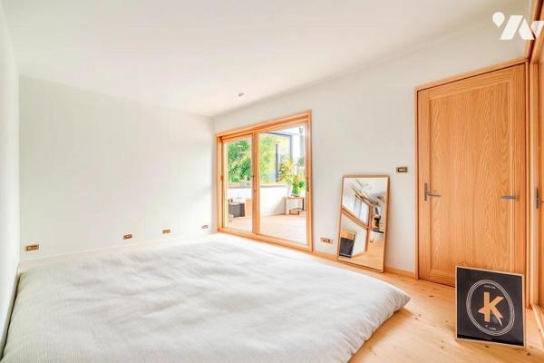 Appartement "penthouse" T6 avec terrasse panoramique et double parking 