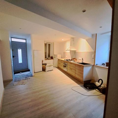 A VENDRE LAROQUE D'OLMES / MAISON + GARAGE + ATELIER