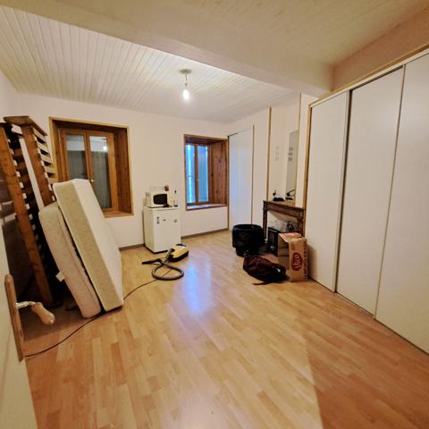 A VENDRE LAROQUE D'OLMES / MAISON + GARAGE + ATELIER