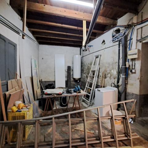 A VENDRE LAROQUE D'OLMES / MAISON + GARAGE + ATELIER