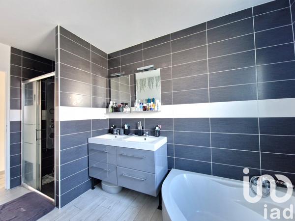 Maison à vendre 6 pièces 129 m² Saint-Jean-de-Boiseau