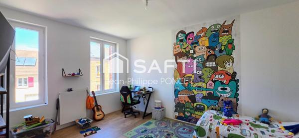 Maison familiale 4 chambres jardin garage et studio