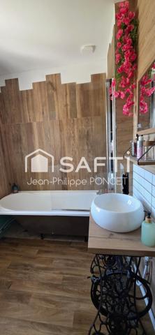 Maison familiale 4 chambres jardin garage et studio