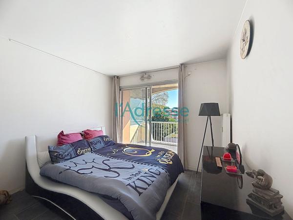 COUP DE COEUR!!! beau 2 pièces de 51 m² en dernier étage avec cave et parking sous-sol !