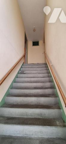 VIC-FEZENSAC Immeuble  local+garage+2 appartement