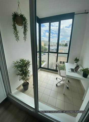 Appartement Lyon 2 pièces de 55m² très lumineux incluant le stationnement