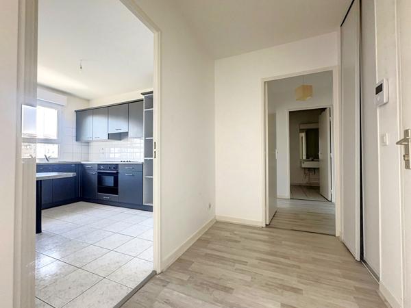 Appartement Lyon 2 pièces de 55m² très lumineux incluant le stationnement