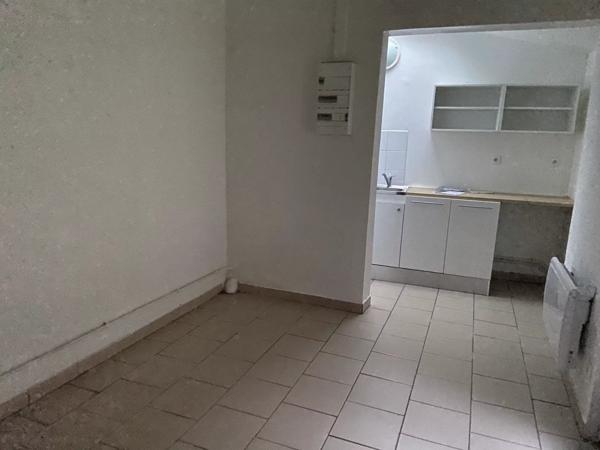 Location Appartement 1 pièces 17 m2 à Saint-Quentin