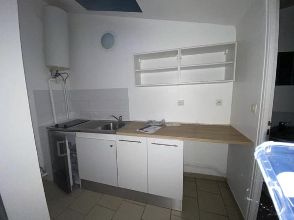 Location Appartement 1 pièces 17 m2 à Saint-Quentin